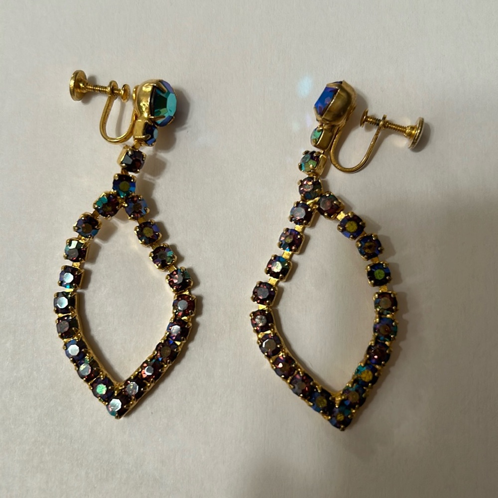 VINTAGE EARRINGS